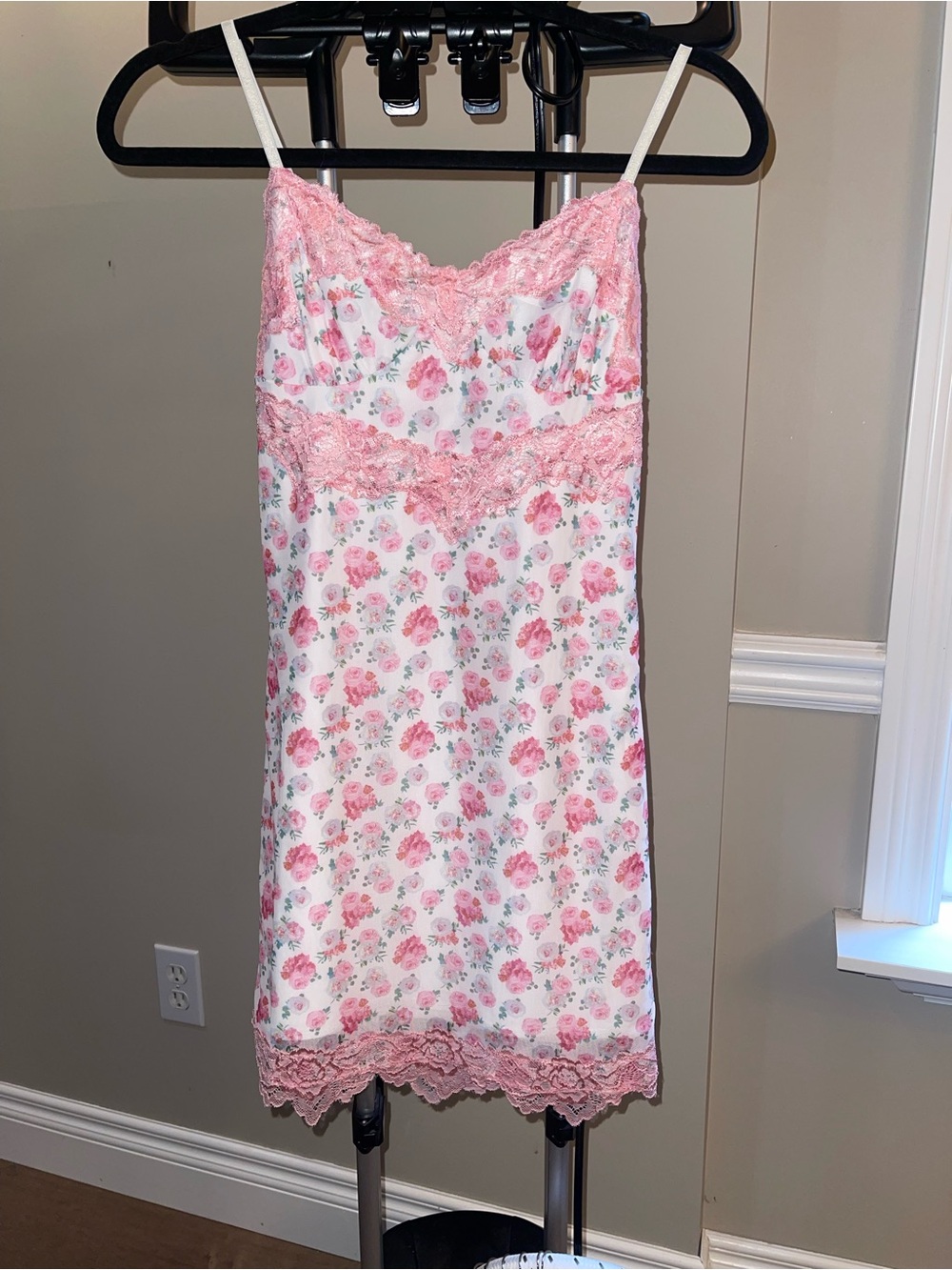 Pink Floral Lace-Trim Tiger Mist dress.